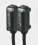 Fotocélula rectangular Omron, Sistema Barrera de Luz, alcance 1 m, salida NPN, Precableado, IP67