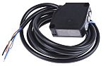 Fotocélula rectangular Omron Retroreflective, alcance 6 m, 100 mm, salida relé, Cable de 5 hilos de 2 m., IP64