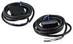 Fotocélula rectangular Omron, Sistema Barrera de Luz, alcance 40 m, salida relé, Cable de 5 hilos de 2 m., IP64