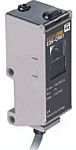 Fotocélula rectangular Omron, Sistema Difuso, alcance 2 m, salida PNP, Precableado, IP67