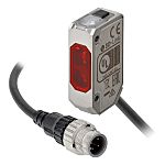 Fotocélula compacta Omron, alcance 10 mm → 80 mm, salida PNP, Conector Smartclick precableado M12