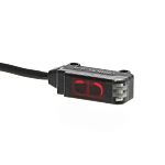 Fotocélula rectangular Omron Reflectante limitado, alcance 30 mm, salida PNP, Cable libre