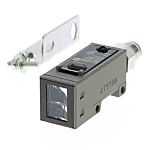 Fotocélula rectangular Omron, Sistema Difuso, alcance 700 mm, salida NPN/PNP, Conector Cableado M12