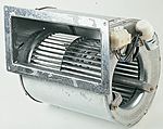 Ventilador centrífugo ebm-papst de 198 x 171.5 x 254mm, alim 230 V ac, caudal 710m³/h, 59dB, 1800rpm